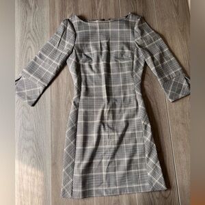 H&M Gray Plaid Long Sleeve Dress